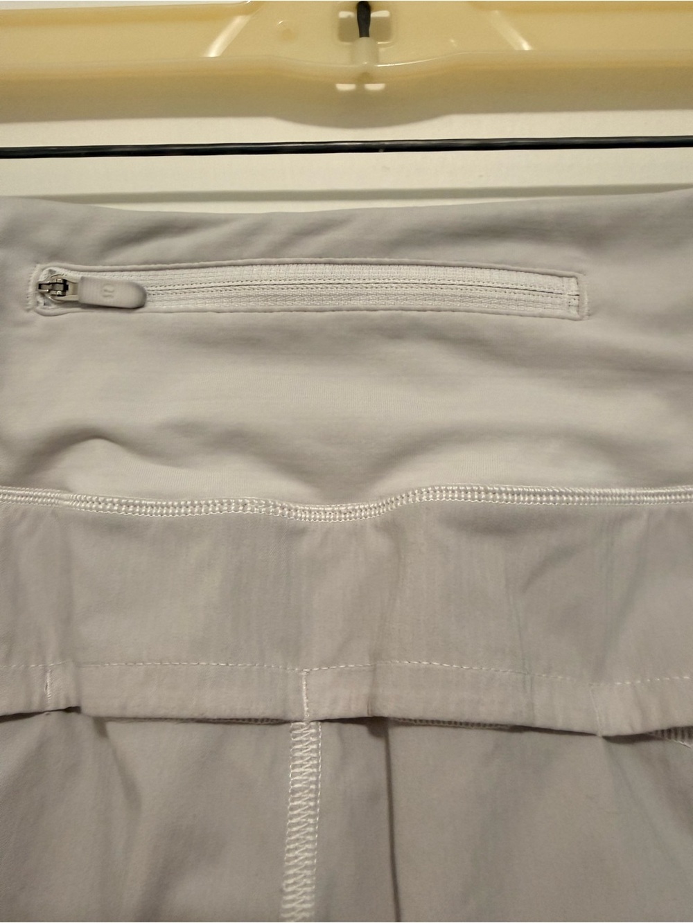 lululemon athletica Light Gray speed up Shorts with Wide Waistband 4” - Picture 5 of 6